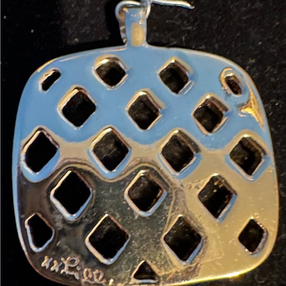 Lilly pendant - Picture 2 of 3